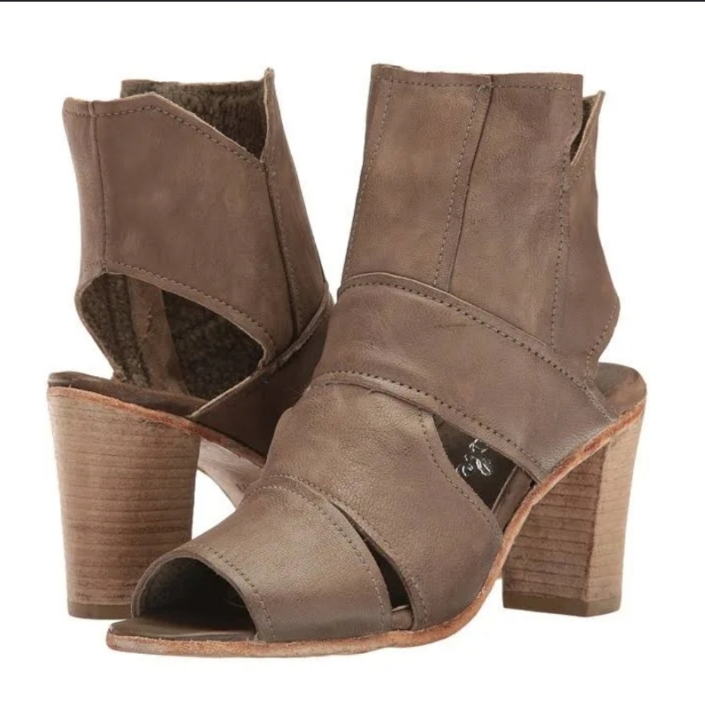FREE PEOPLE EffieTaupe Leather Sandal Euro 40 US 9/9.5